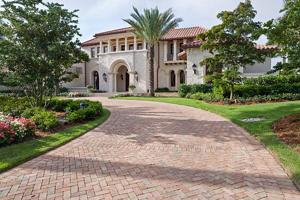 Best Interlocking Driveway Pavers  in Bethalto, IL